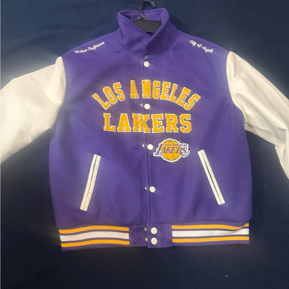 LA Lakers Jacket throw offers